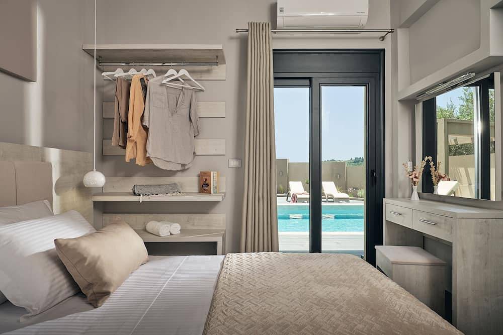 Minas Villa, a Magical Sanctuary with Heated Private Pool & Outdoor Playground in Kipseli, Zakynthos