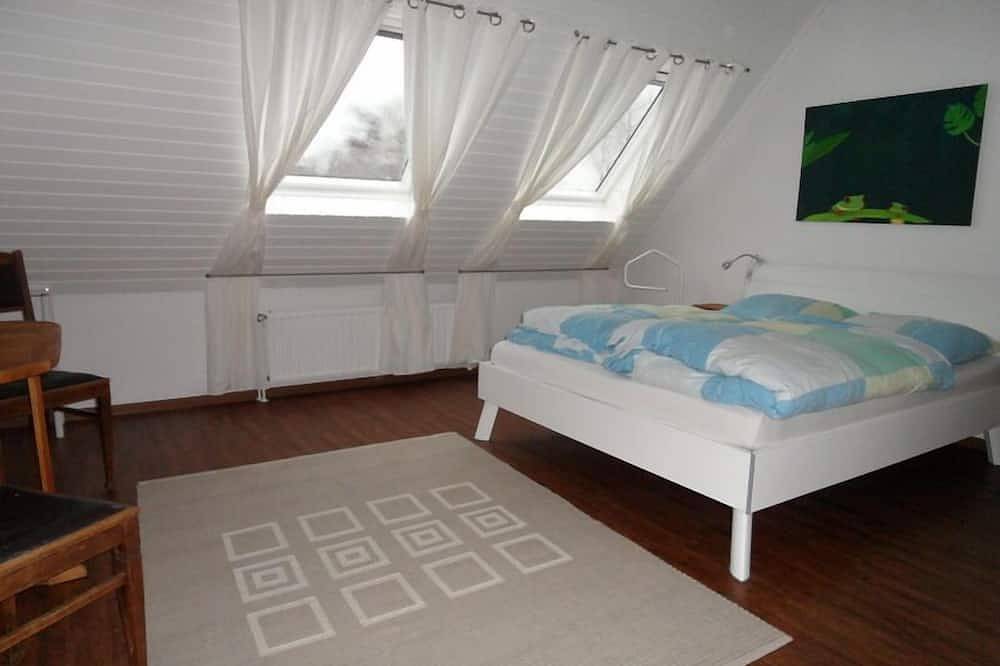 Ganze Wohnung, Fewo 88m² ,mit 2 Schlafzi,ein großes Wohn-un Esszi, Küche,Gäste Wc,Bad,Balkon in Wachtendonk, Niederrhein
