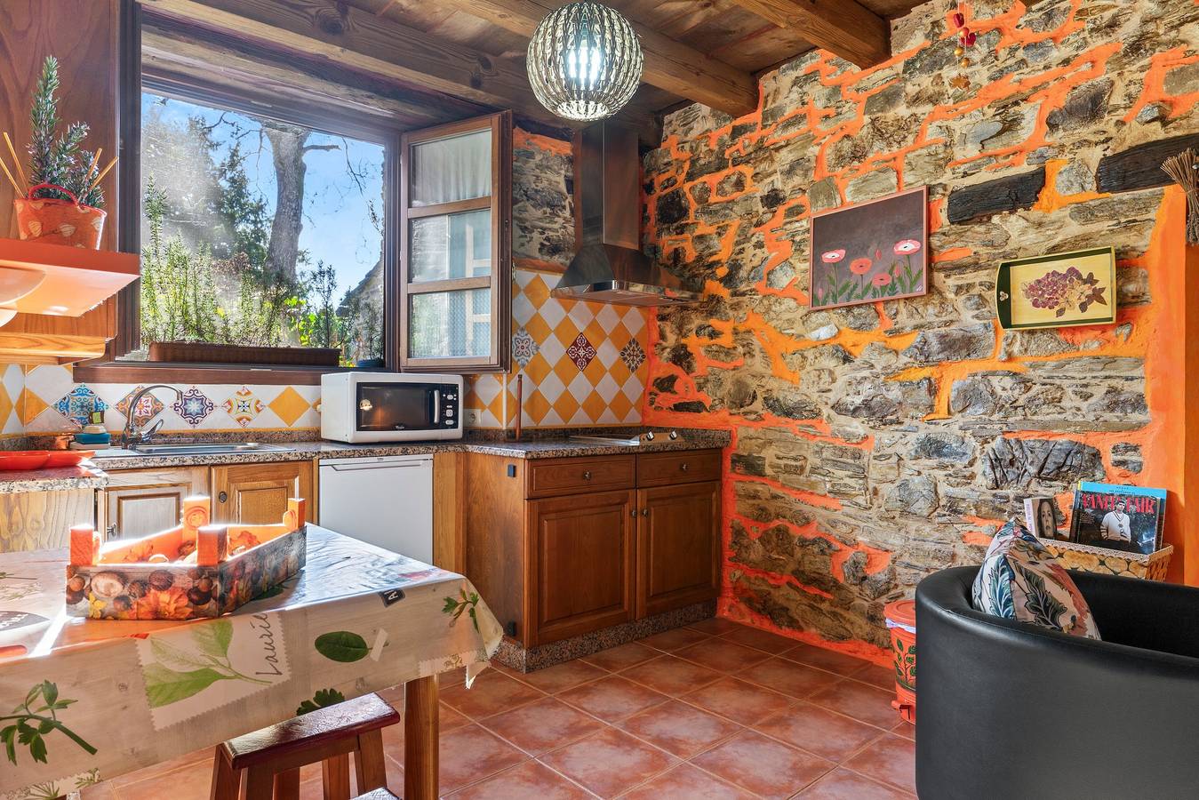 Vakantiehuis 'Nogueira' met bergzicht, privéterras en Wi-Fi, foto 7