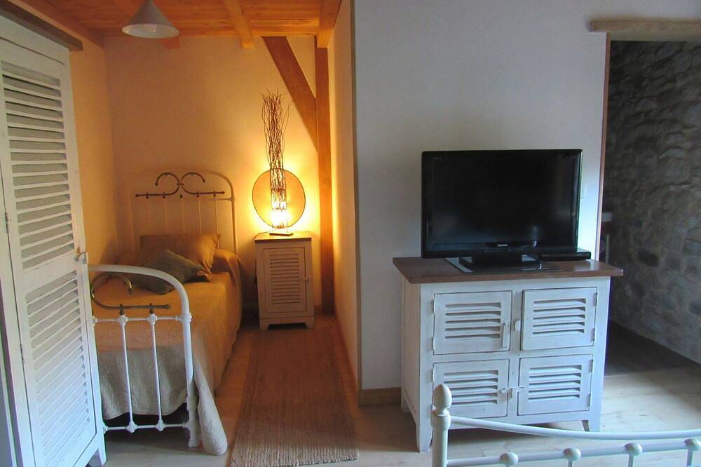 Chambre d'hôtes Acacia à \"La Boriette\" au calme en Toscane Occitane in Castelnau-de-Montmiral, Région d'Albi