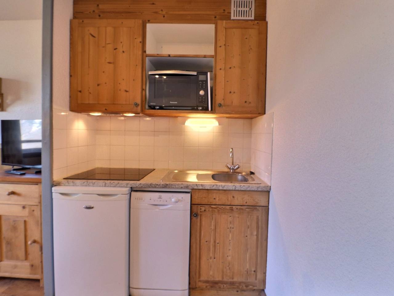 Apartamento entero, Cómodo 2 Piezas con Balcón, Se Admiten Mascotas, Esquís en la Puerta in La Tania, La Perrière