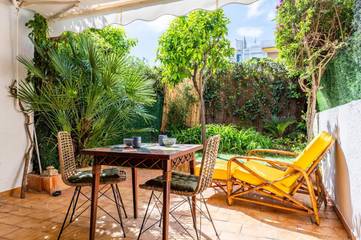 Gîte pour 2 personnes, avec jardin dans Jardins des Hespérides
