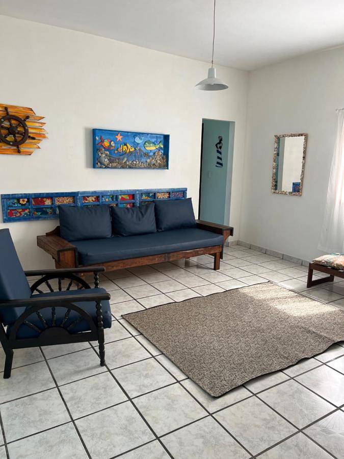 Casas e apartamentos de temporada para 5 pessoas, com jardim em Nova Almeida
