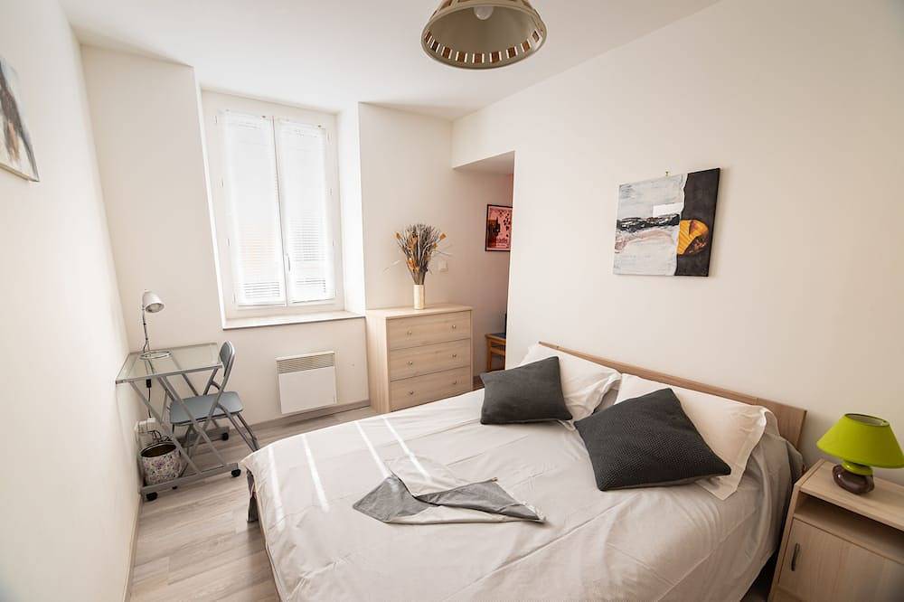 Entire apartment, Comfortable apartment in an ideal location in Saint-Paul-Trois-Châteaux, Nyons region