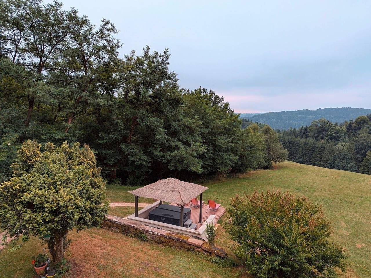 Doppelzimmer mit Frühstück im Historischen Gebäude in Moyenmoutier, Sankt Didel