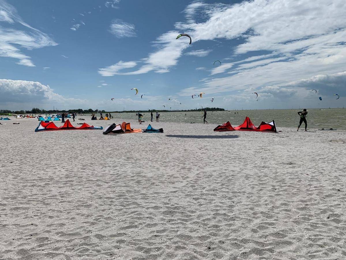 Geheel appartement, Two-Bedroom Apartment in Workum, IJsselmeer