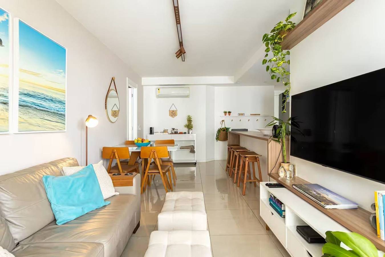 Entire apartment, Luxurious 2 bedroom apartment at Wave Ipanema in Ipanema, Rio de Janeiro