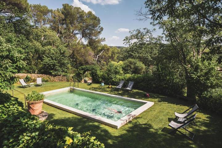 Hôtel pour 2 personnes, avec sauna ainsi que piscine et jardin, animaux acceptés
