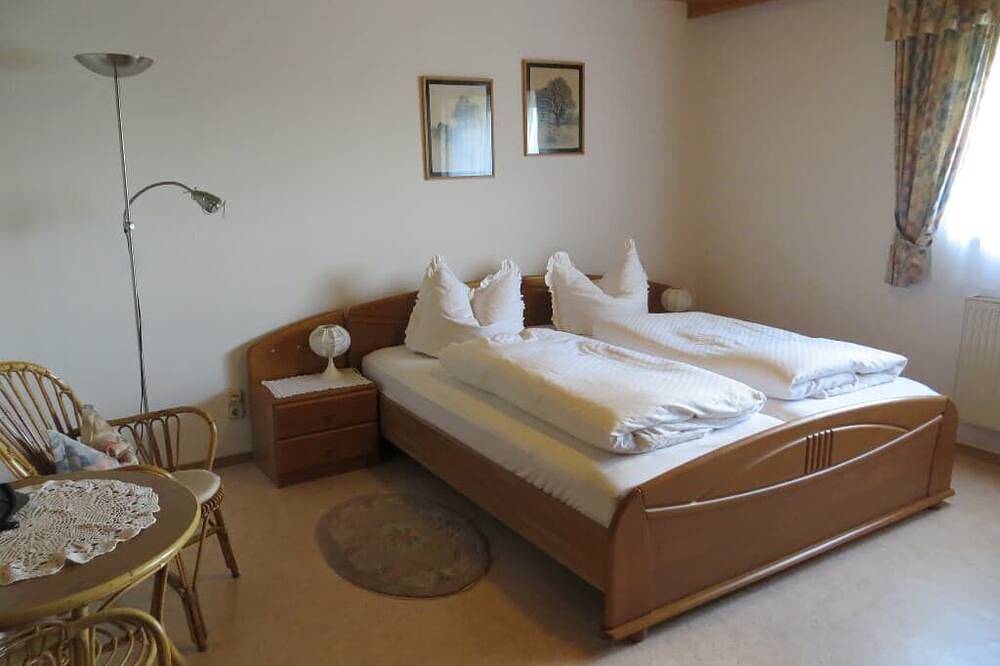 Entire apartment, Accogliente appartamento ai margini della foresta in Bad Griesbach im Rottal, Eastern Bavaria