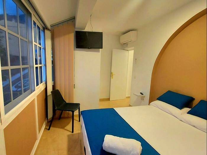 Guest house las 7 islas, blue Room in La Postura, Adeje