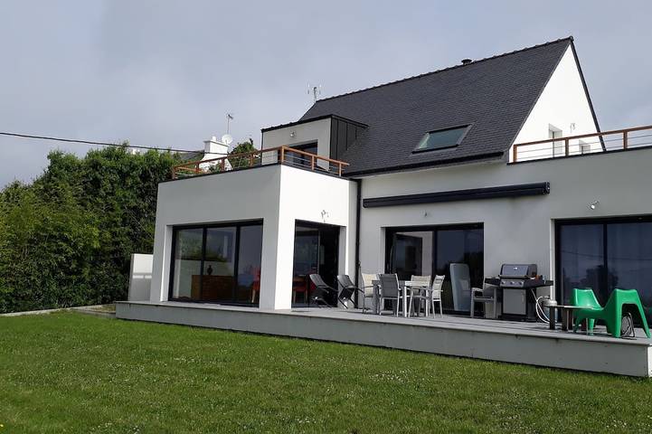 Location de vacances pour 8 personnes, animaux acceptés dans Plage de Landrezac