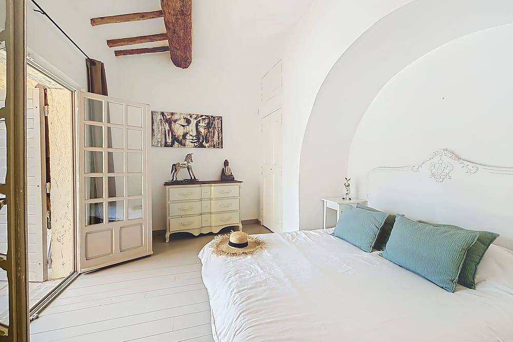 Villa de Luxe au Style Provençal, Piscine, vue Dominante sur la Nature in Roquefort-les-Pins, Mittelmeerküste (Frankreich)