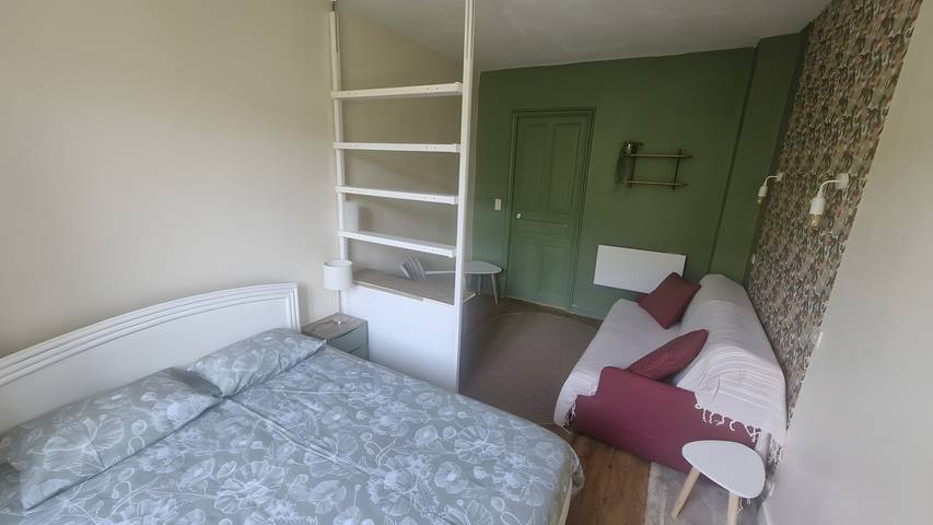 Hel lejlighed, Appartement Claudine-Villa Sans Souci-La Bourboule in La Bourboule, Volcans d'Auvergne Regional Nature Park