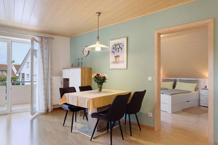 Ferienwohnung für 4 Personen, mit Balkon in Bad Krozingen