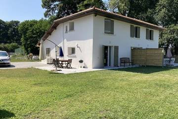 Gîte pour 6 personnes, avec balcon/terrasse et terrasse à Saint-Geours-de-Maremne