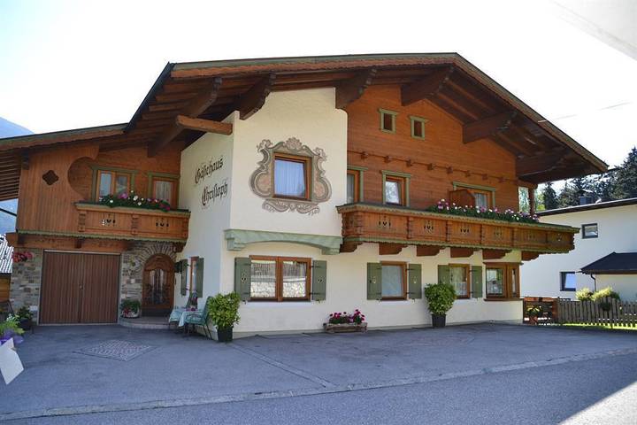 Ferienwohnung für 8 Personen, mit Sauna und Balkon sowie Garten - 1