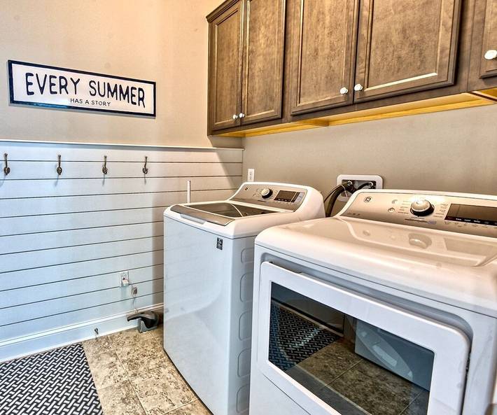 Vacation house for 12 people, with hot tub and pool in Delaware