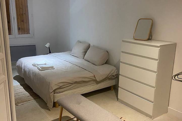 Location de vacances pour 8 personnes, avec jardin et balcon, animaux acceptés à Fourques - 4