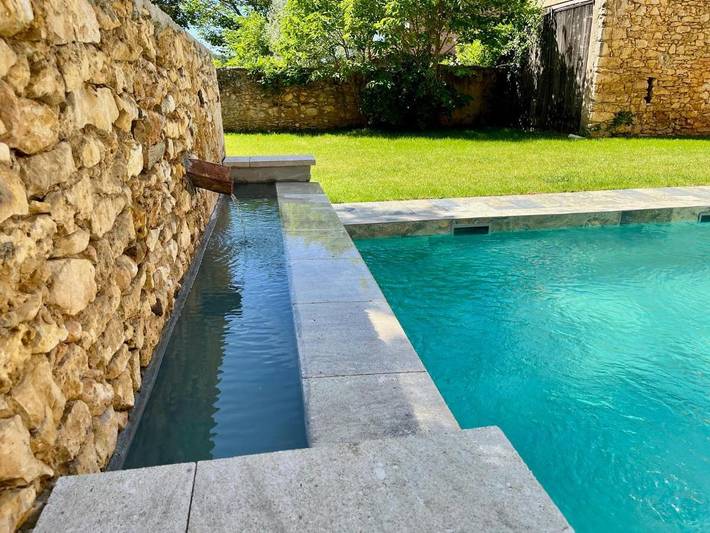 Chambre d’hôte pour 2 personnes, avec vue ainsi que jardin et piscine, animaux acceptés à Gargas - 3