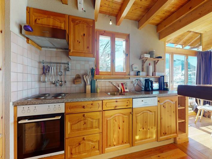Ferienhaus für 10 Personen, mit Balkon und Garten sowie Pool, kinderfreundlich in der Schweiz - 4