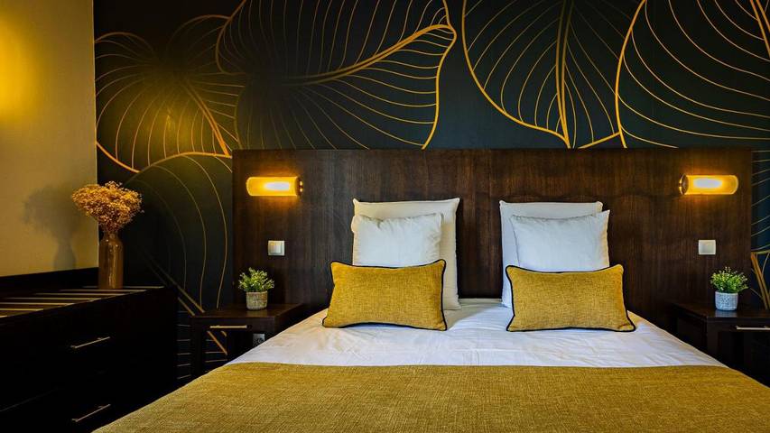 Hôtel pour 2 personnes, avec piscine et jardin, animaux acceptés à Semur-en-Auxois - 2