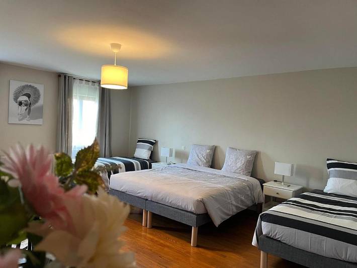 Location de vacances pour 10 personnes, avec terrasse à Villers-sur-Port