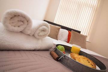Apartment for 8 People in Southampton, South East England, Photo 1
