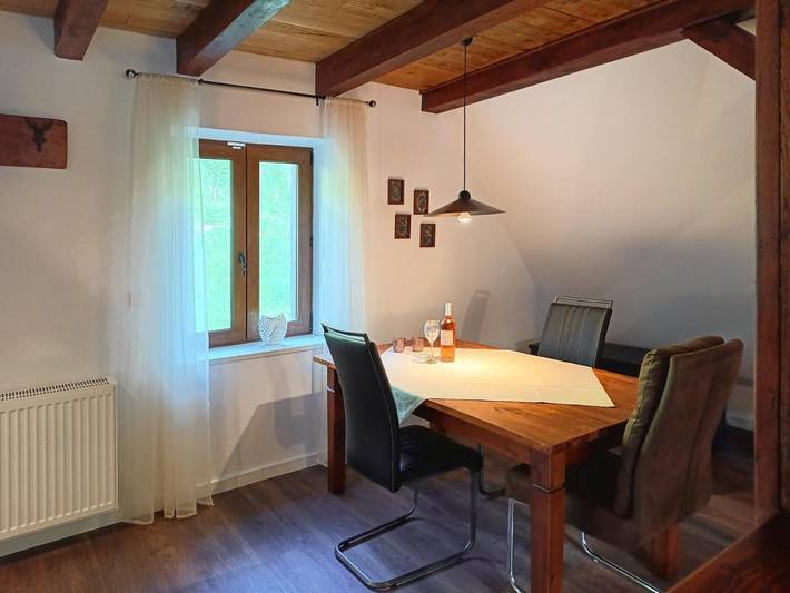 Gîte pour 3 personnes, avec terrasse ainsi que vue et jardin à Sondernach - 4