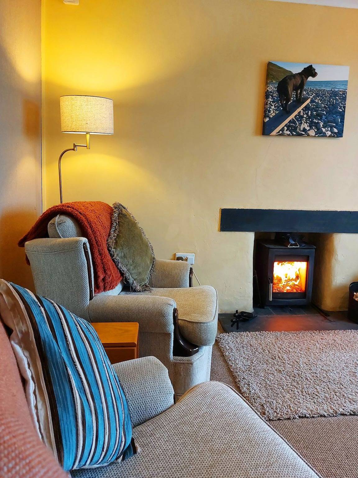 South View Cottage with Terrace and Coastal Views in Fairbourne, Snowdonia