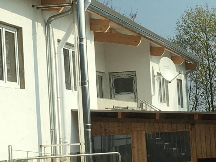 Ferienwohnung für 5 Personen, mit Terrasse und Garten sowie Ausblick