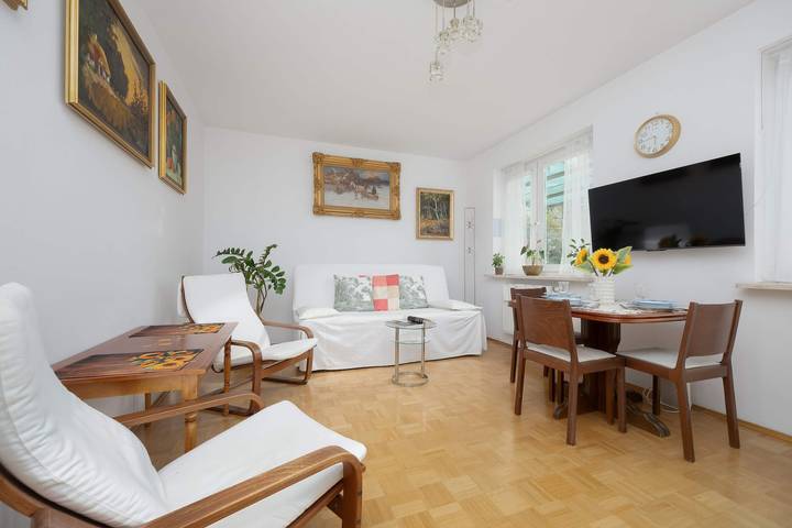 Apartament wakacyjny dla 4 osób, z balkon/ taras, Dla rodziny w Bielany (Warszawa)