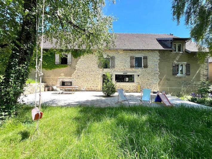 Gîte pour 7 personnes, avec terrasse, animaux acceptés dans Buvilly