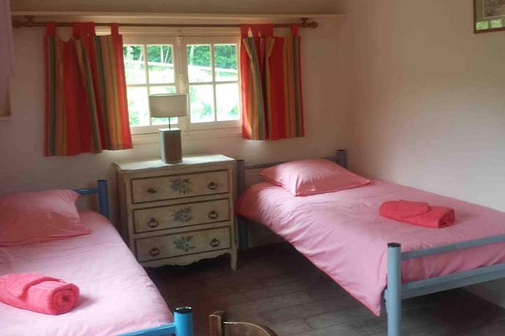 Gîte pour 6 personnes, avec jardin et terrasse à Périers-en-Auge - 4