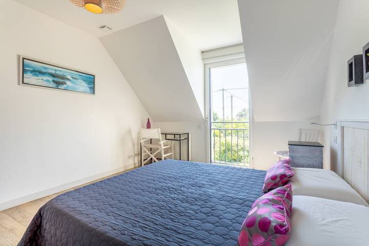 Bed and Breakfast 'Cap À L'ouest' with Shared Terrace, Shared Garden and Wi-Fi in Moëlan-sur-Mer, Côte de Cornouaille