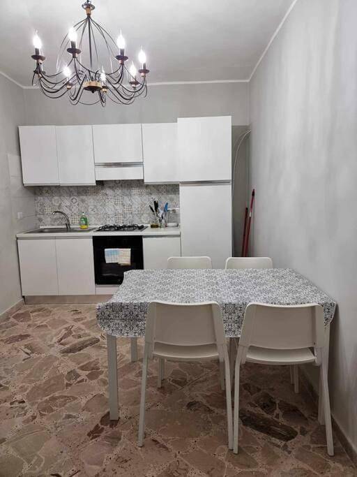 Gîte pour 6 personnes, avec vue et balcon à Mussomeli - 4