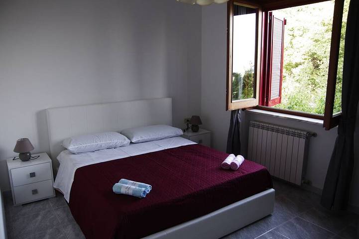 Ferienhaus für 5 Personen, mit Whirlpool und Garten sowie Pool und Terrasse in Salerno - 4