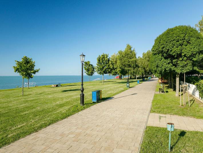 Ferienwohnung für 4 Personen, mit Seeblick und Garten in Zamardi - 4