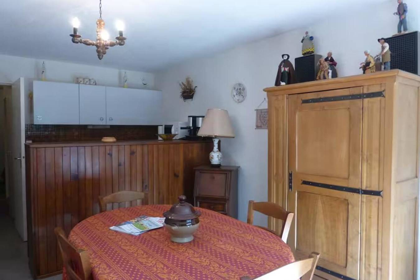 Ganze Wohnung, Ski-in/ski-out studio with balcony in Le Sauze, Enchastrayes