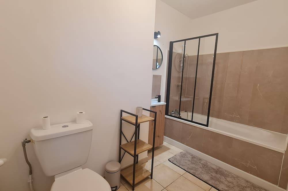 Mini villa ristrutturata con tutti i comfort residence 3*, piscina, mare a piedi in Serra di Ferro, Ajaccio e dintorni