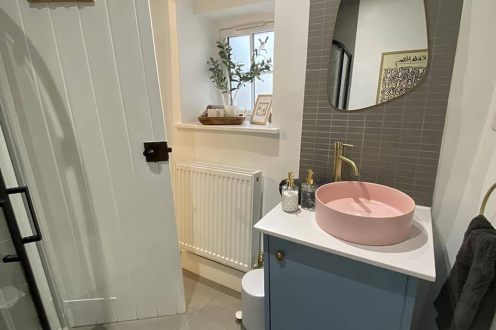 Luxury Cottage w/hot tub in the Peak District in Curbar, Derbyshire