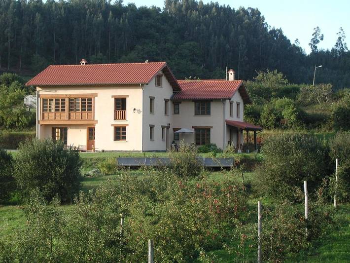 Casa rural para 3 personas, con vistas además de terraza y jardín en Villaviciosa  - 2