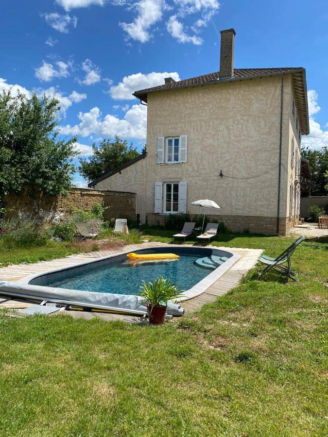 Maison d’hôte pour 2 personnes, avec jardin ainsi que vue et piscine, animaux acceptés dans l' Ain - 3