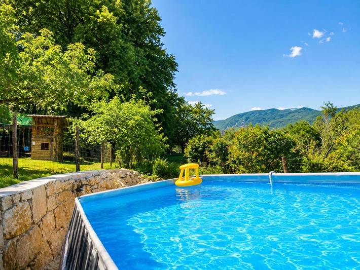 Maison d’hôte pour 3 personnes, avec jardin ainsi que piscine et vue, animaux acceptés dans le Vercors - 2