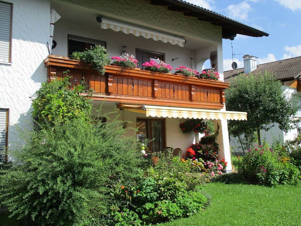 Vakantieappartement met 1 slaapkamer in Hopferau, Zwaben (Bayern)