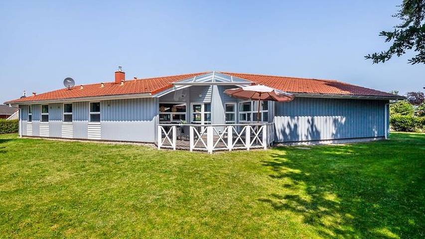 Bungalow für 10 Personen in Lensterstrand