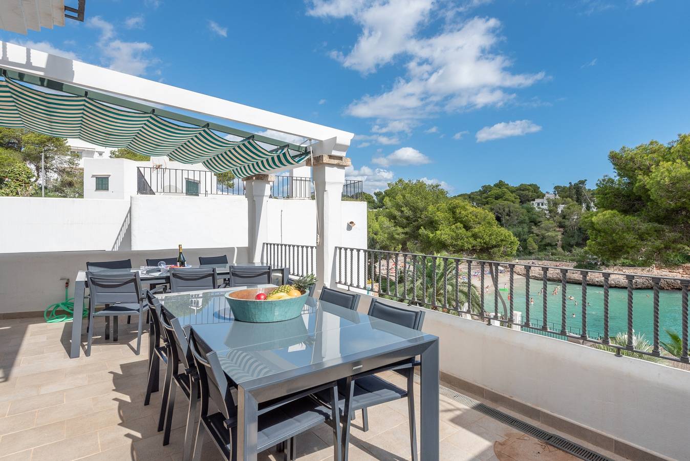 Villa "Acuarela" con vistas al mar, piscina, jardín, terraza, aire acondicionado y Wi-Fi in Cala d'Or, Santanyí