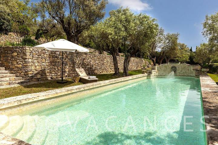 Villa pour 6 personnes, avec jardin et piscine à Fayence