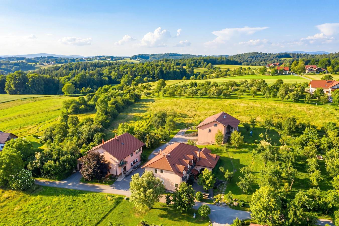 Ganze Wohnung, Ferienwohnung für 4 Personen mit Balkon in Innerkrain-Karst