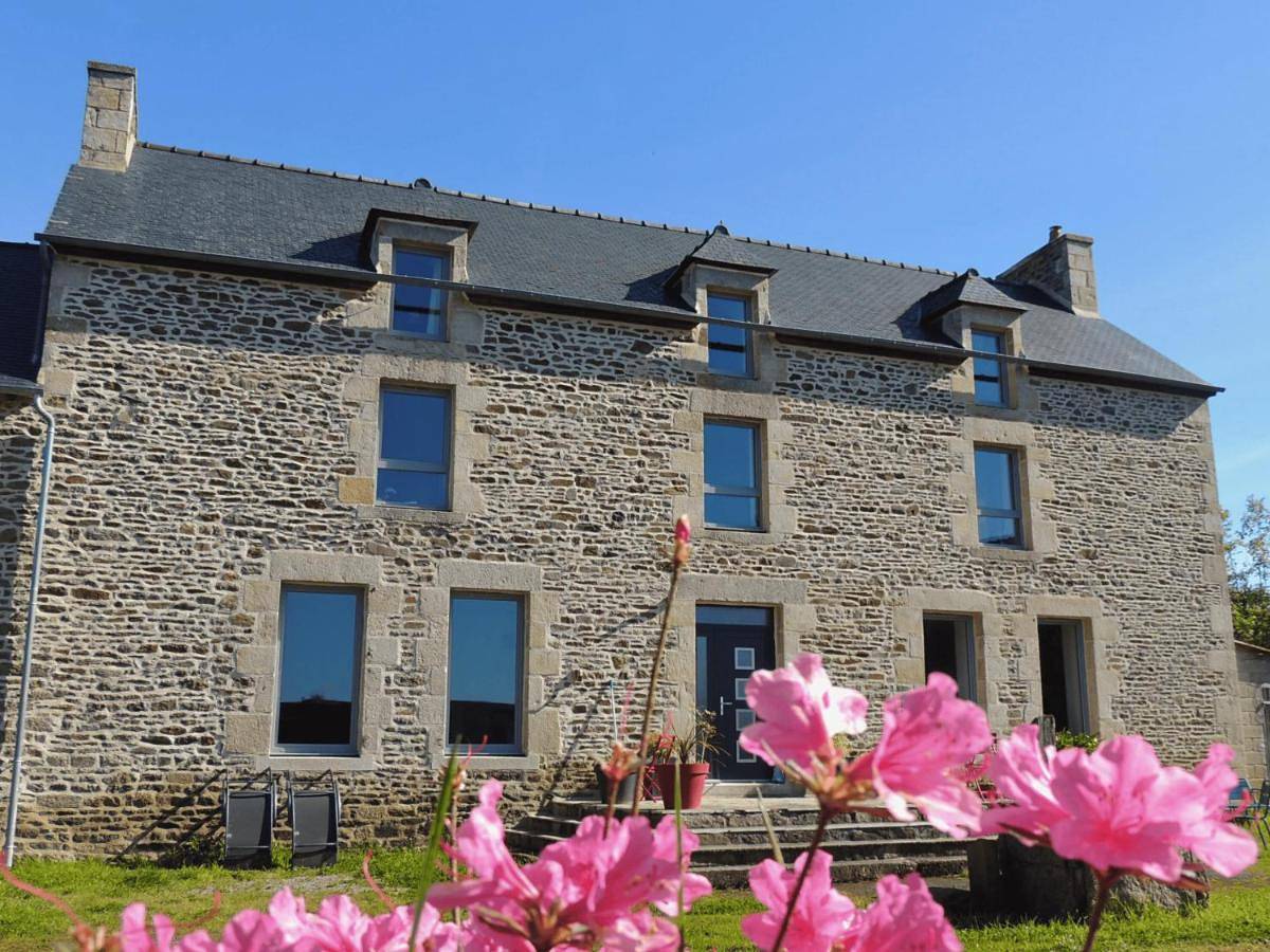 Double Room with Garden View N3 in Taden, Région de Dinan