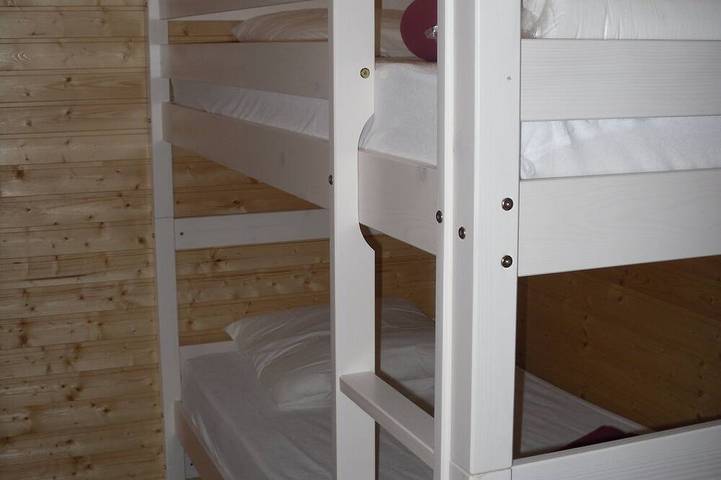 Chalet pour 6 personnes, avec terrasse ainsi que jacuzzi et jardin, animaux acceptés dans le Cantal - 4